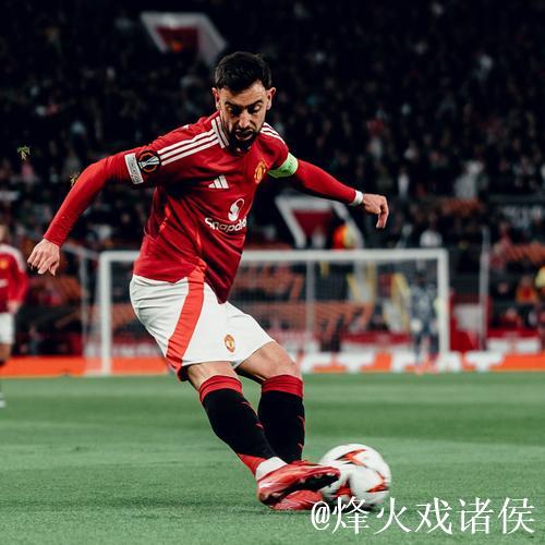 队报:曼联接触里昂中场托利索,球员对转会持开放态度 队报:曼联接触里昂中场托利索,球员对转会持开放态度