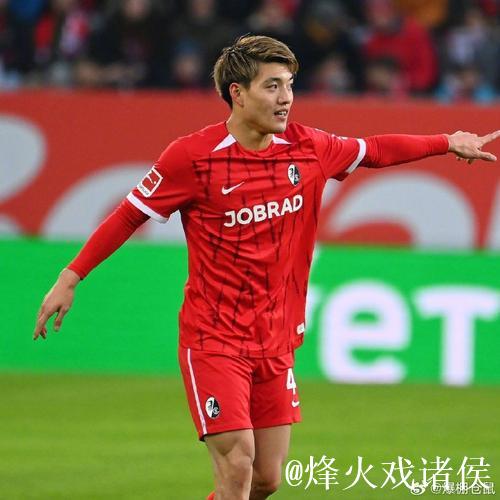 法兰克福1-0奥格斯堡,堂安律制胜,马西马、班 法兰克福1-0奥格斯堡,堂安律制胜,马西马、班