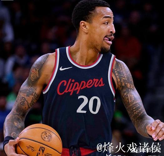 快船与凯琼斯达成双向合同 季前赛场均8分5板2帽表现抢眼 快船与凯琼斯达成双向合同 季前赛场均8分5板2帽表现抢眼