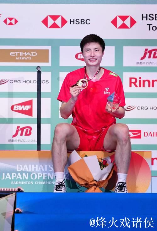 石宇奇逆转夺世锦赛首冠 国羽男单十年后再登顶 石宇奇逆转夺世锦赛首冠 国羽男单十年后再登顶