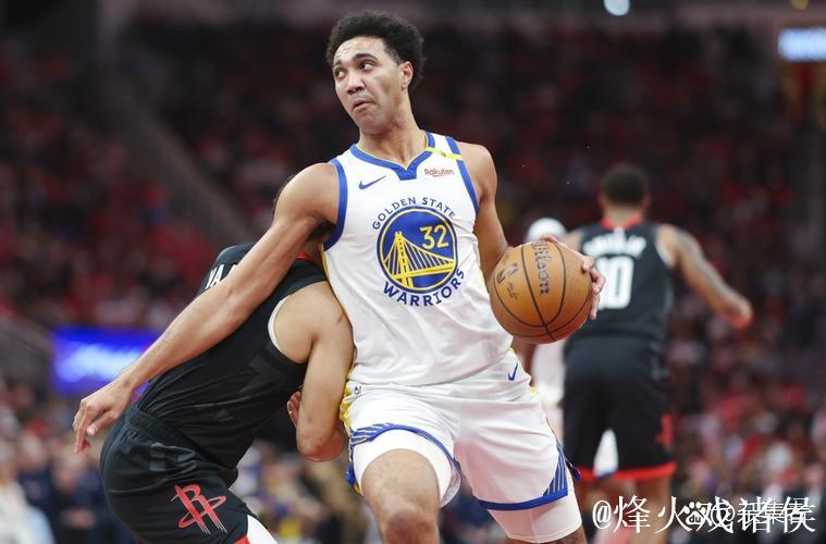 申京26+11完胜库里19分 火箭力克勇士晋级杯赛四强