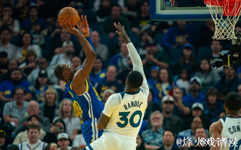 爱德华兹狂砍30分库里23分 森林狼横扫勇士豪取4连胜 爱德华兹狂砍30分库里23分 森林狼横扫勇士豪取4连胜